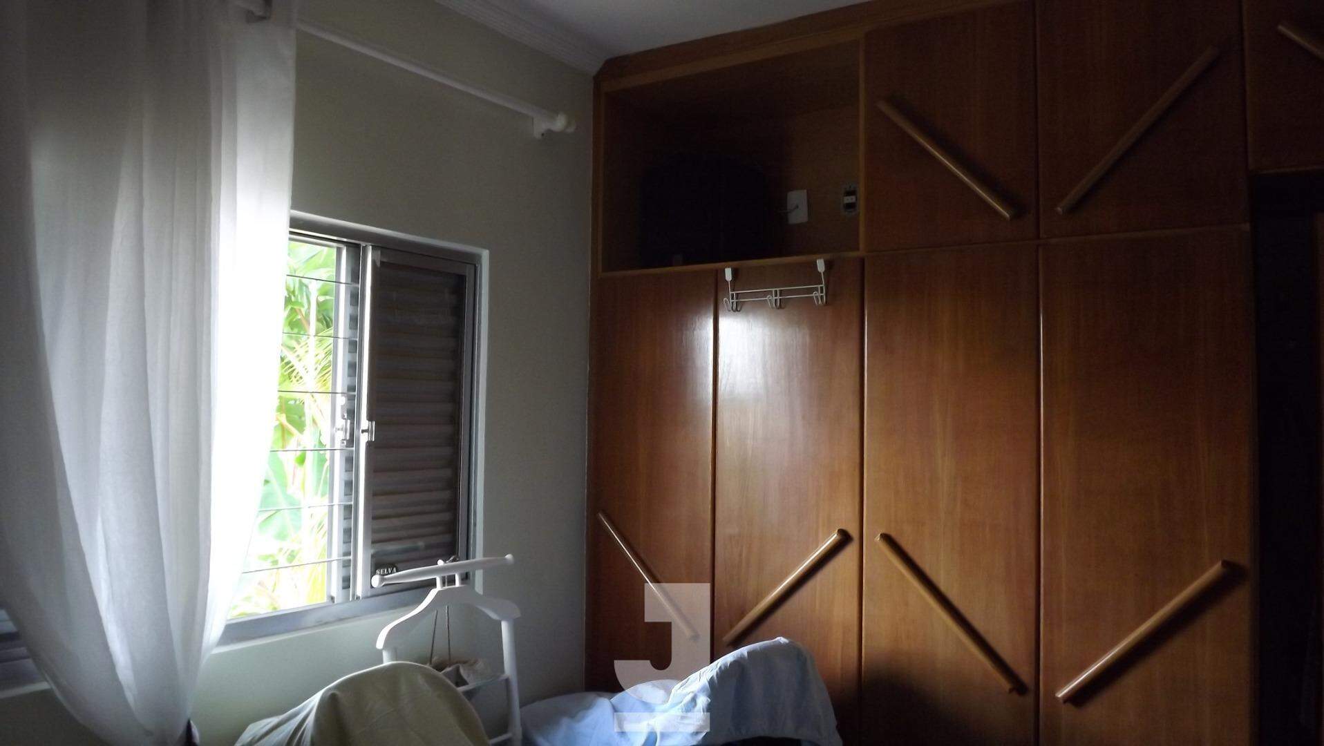 Casa à venda com 3 quartos, 268m² - Foto 14