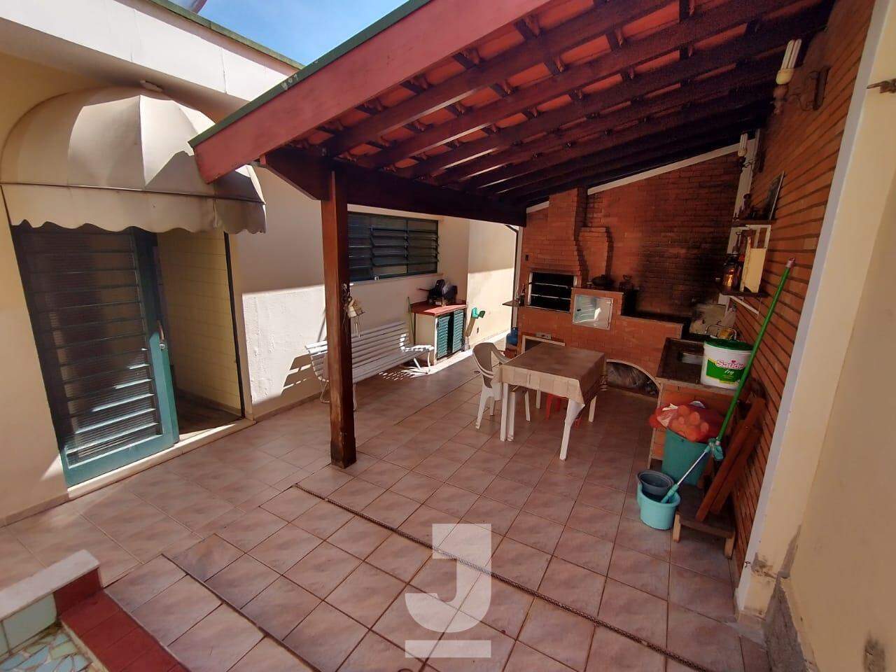 Casa à venda com 3 quartos, 260m² - Foto 15