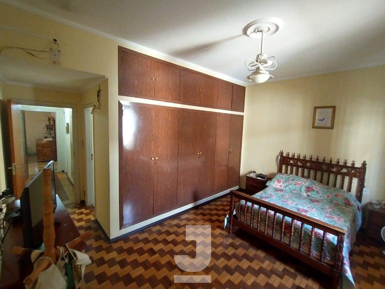 Casa à venda com 3 quartos, 260m² - Foto 9