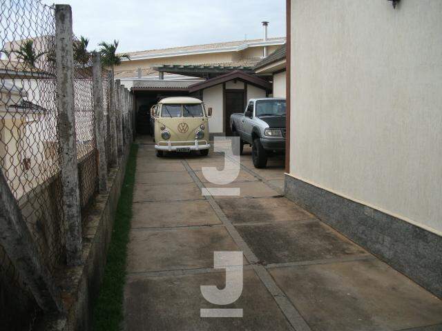 Casa de Condomínio à venda com 3 quartos, 300m² - Foto 3