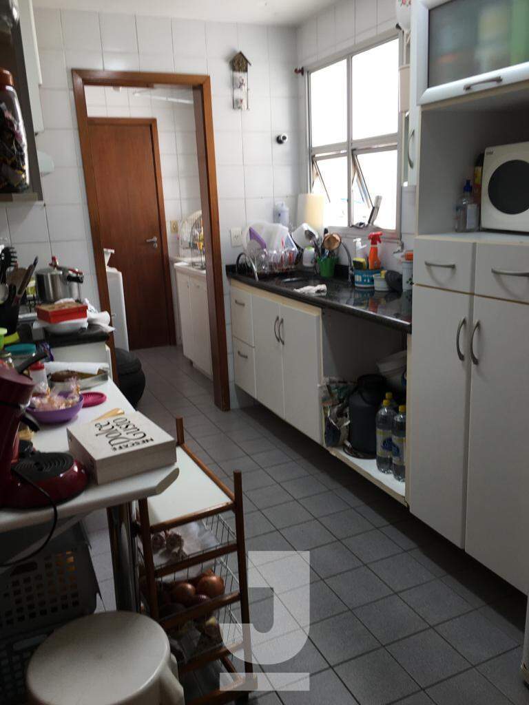 Apartamento à venda com 3 quartos, 260m² - Foto 4