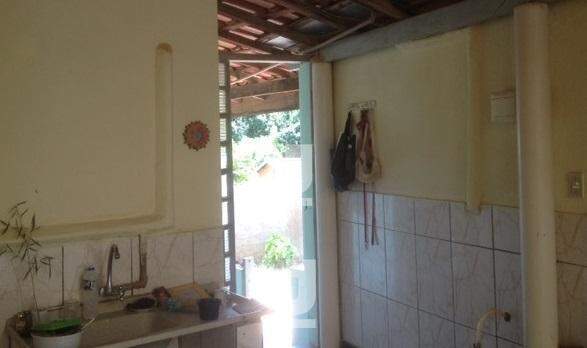 Casa à venda com 3 quartos, 100m² - Foto 8