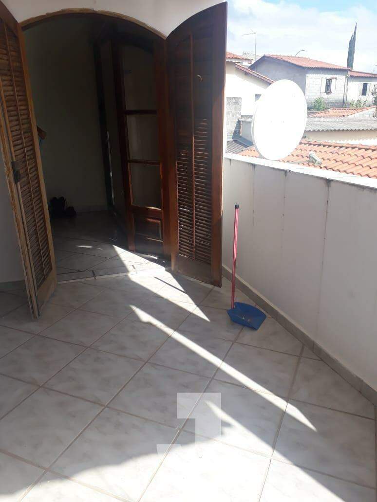 Casa à venda com 4 quartos, 168m² - Foto 16