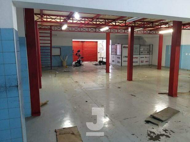 Depósito-Galpão-Armazém à venda, 700m² - Foto 1