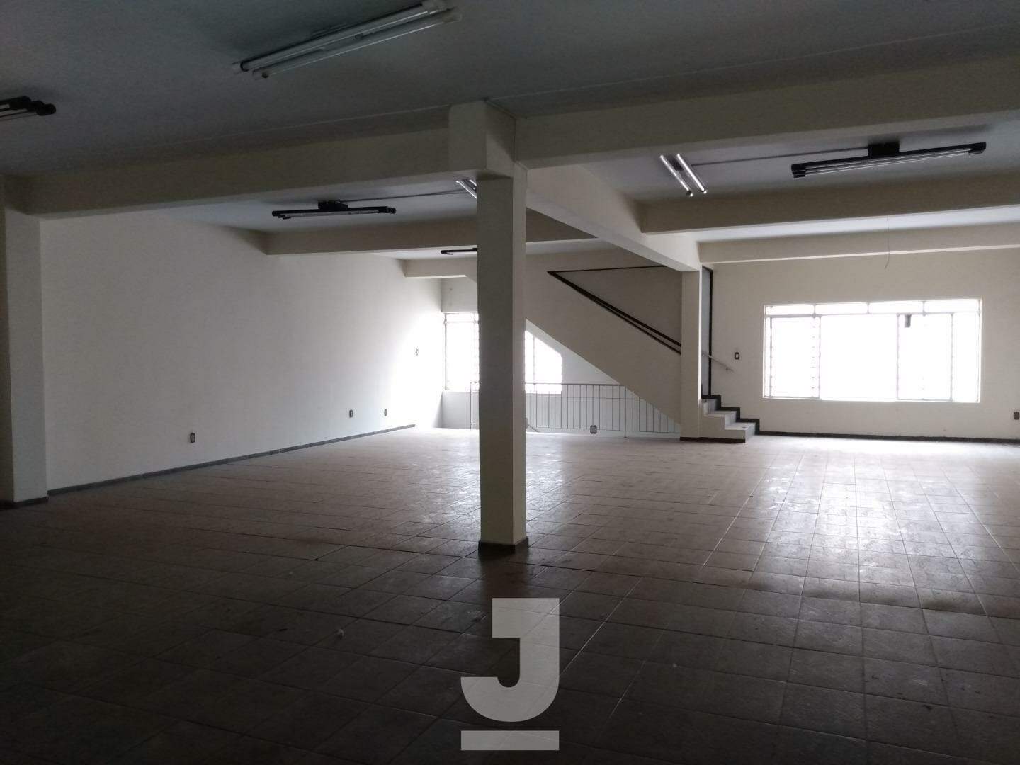 Casa à venda com 3 quartos, 615m² - Foto 11