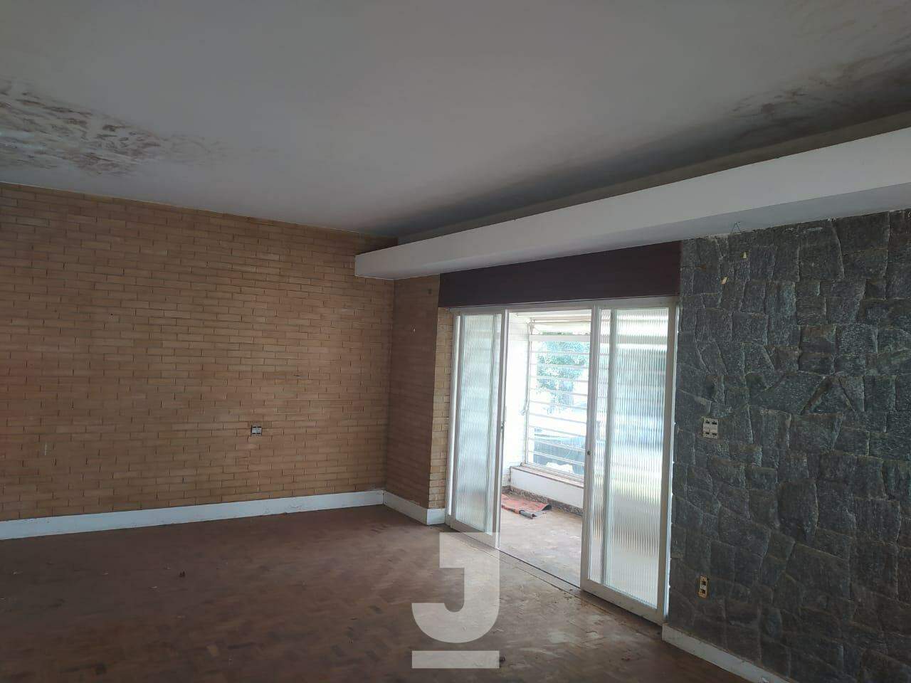 Casa à venda com 5 quartos, 271m² - Foto 20