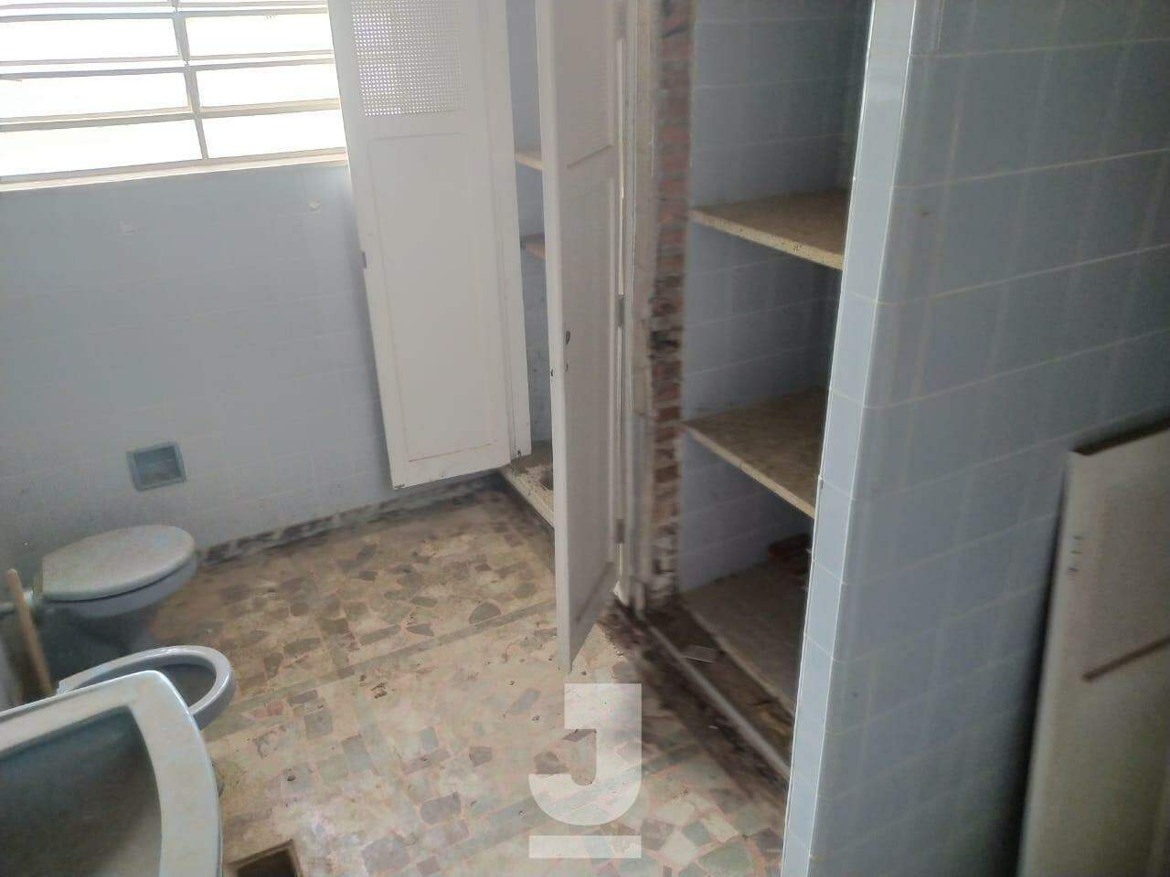 Casa à venda com 5 quartos, 271m² - Foto 18