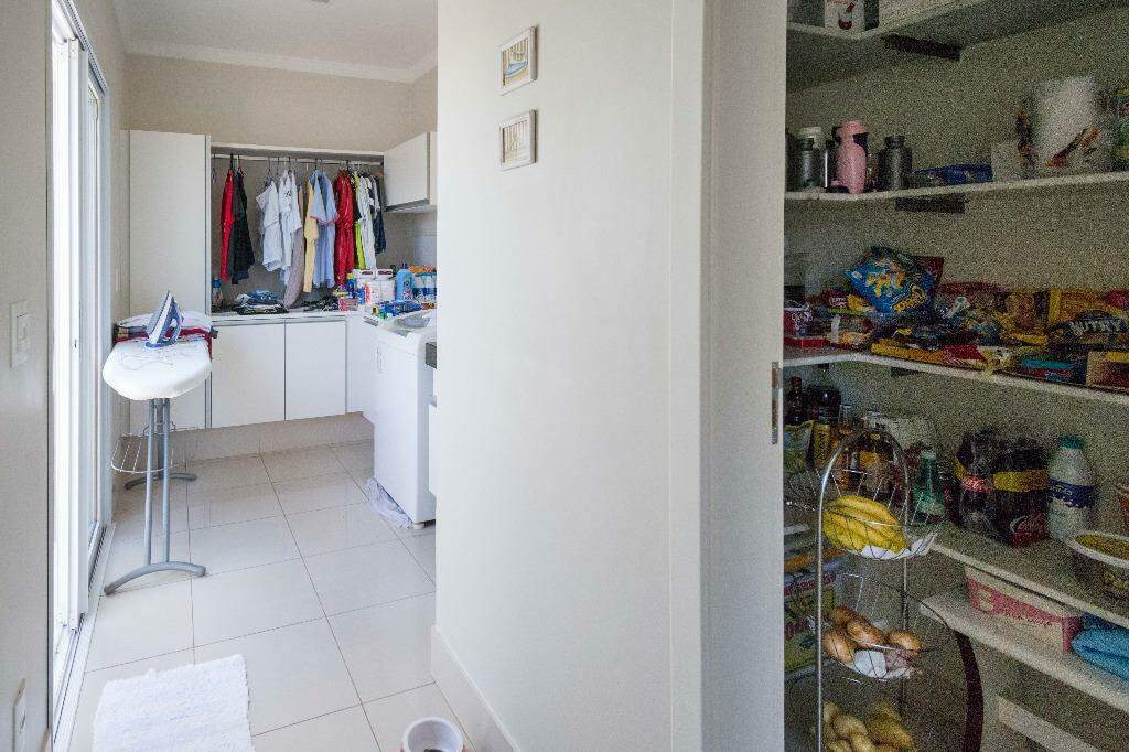 Casa de Condomínio à venda com 4 quartos, 322m² - Foto 44