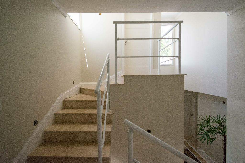 Casa de Condomínio à venda com 4 quartos, 322m² - Foto 30