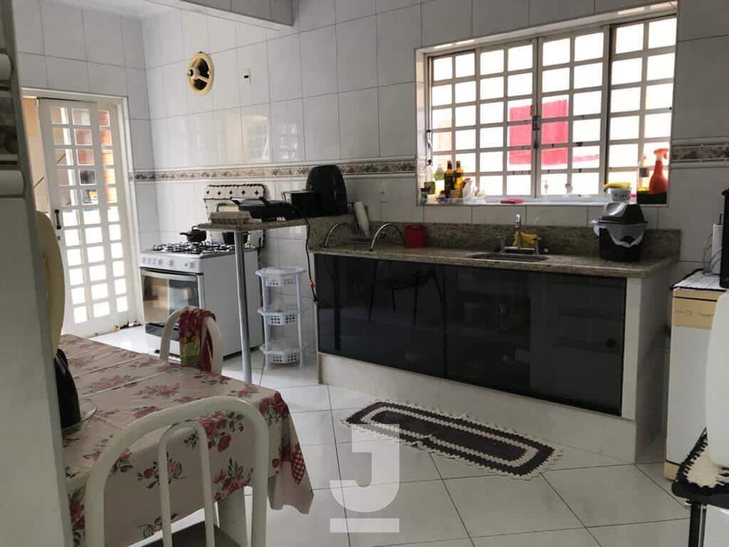 Casa à venda com 3 quartos, 248m² - Foto 12