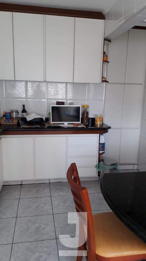 Apartamento à venda com 3 quartos, 234m² - Foto 5