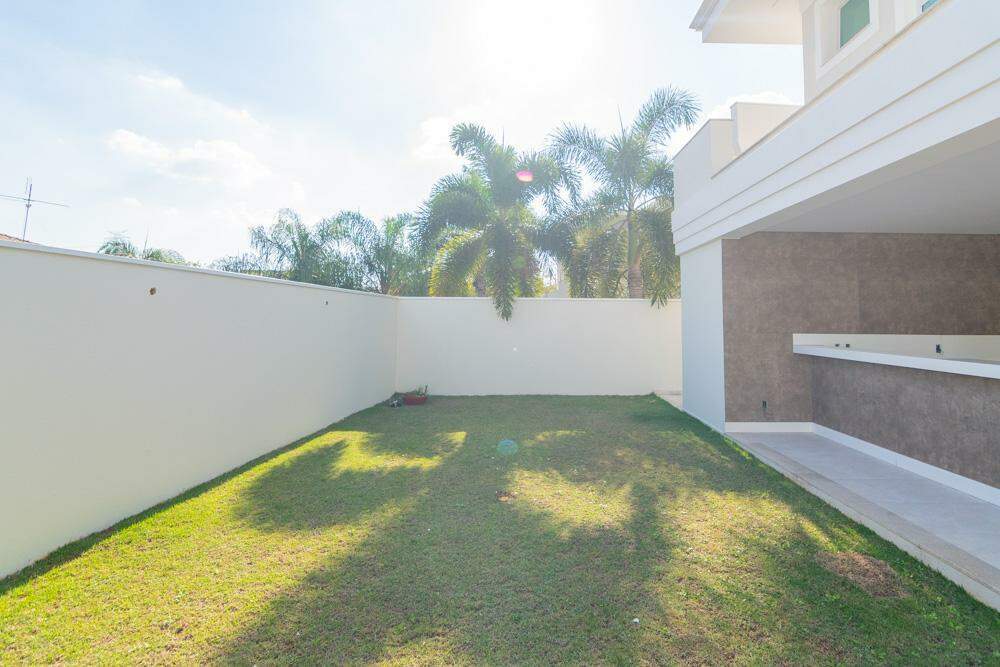 Casa de Condomínio à venda com 4 quartos, 650m² - Foto 33