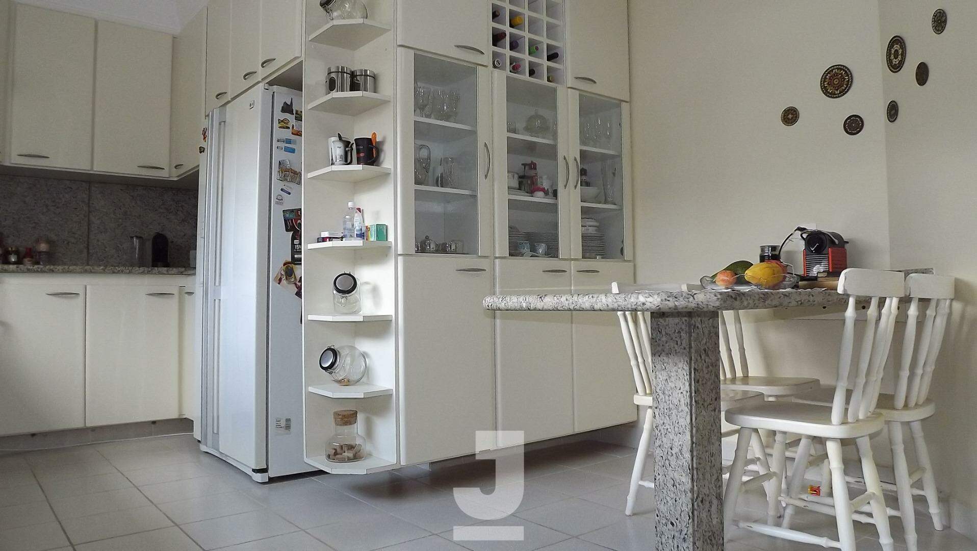 Casa à venda com 5 quartos, 364m² - Foto 10