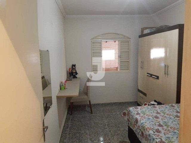 Casa à venda com 3 quartos, 166m² - Foto 22