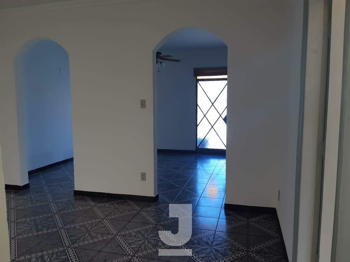 Casa à venda com 3 quartos, 248m² - Foto 11