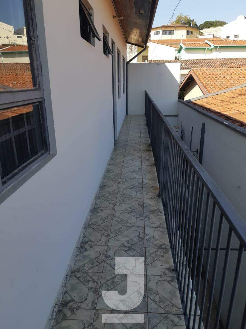 Casa à venda com 3 quartos, 248m² - Foto 25