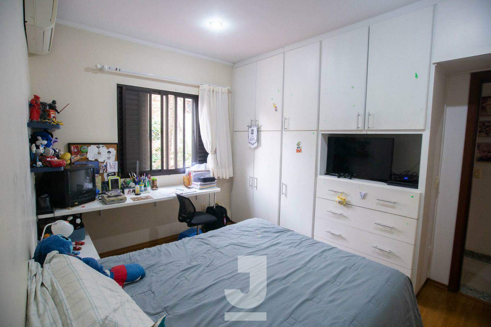 Casa de Condomínio à venda com 4 quartos, 320m² - Foto 27