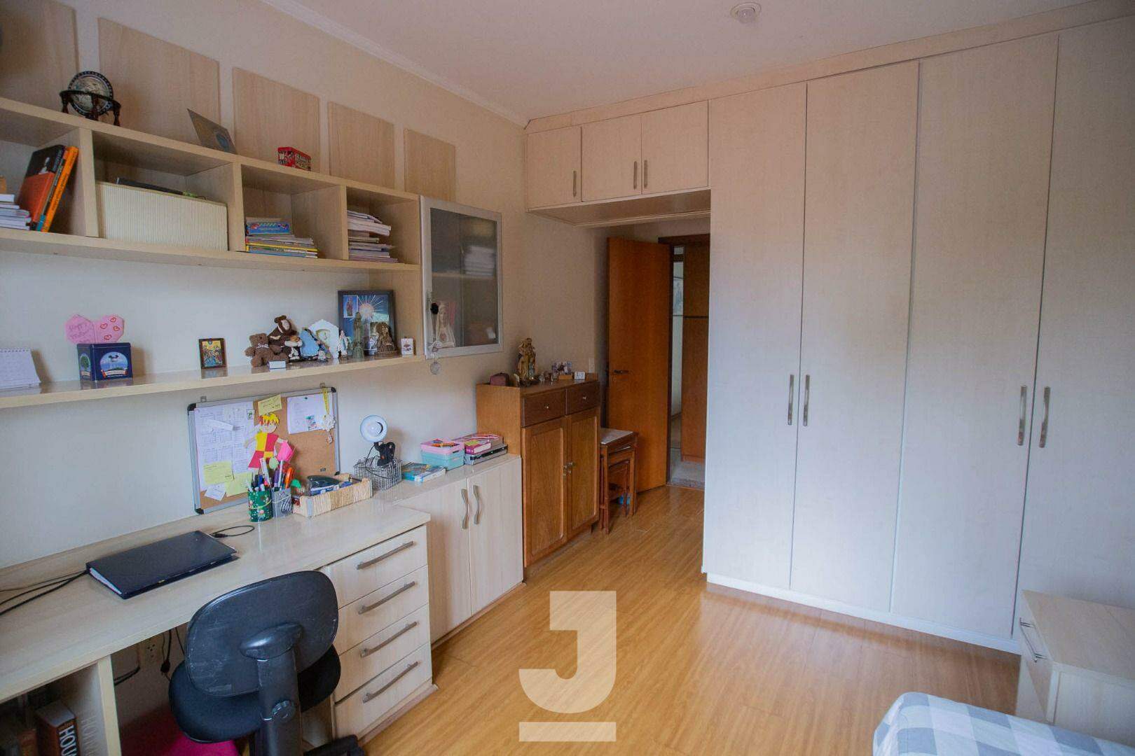 Casa de Condomínio à venda com 4 quartos, 320m² - Foto 25