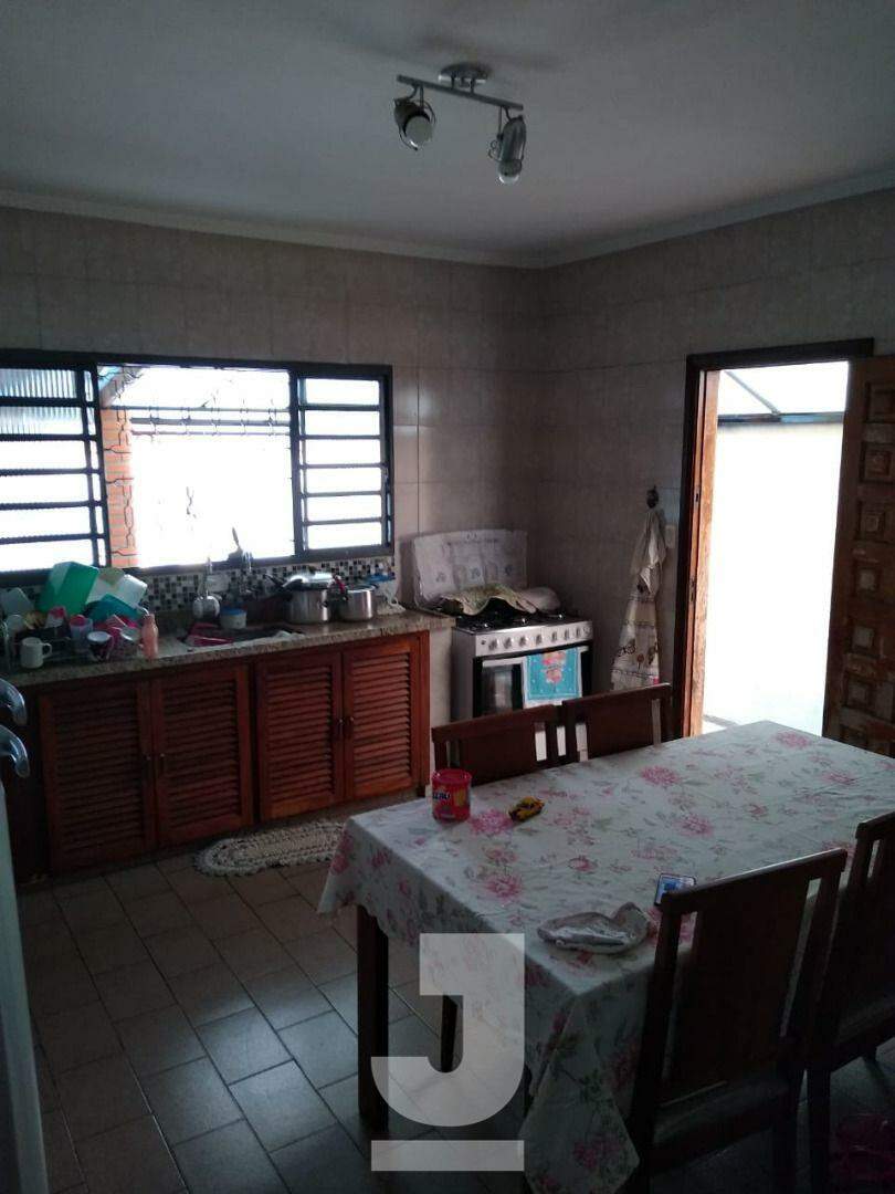 Casa à venda com 5 quartos, 230m² - Foto 18