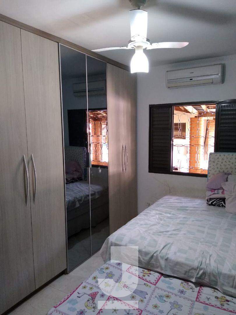 Casa à venda com 5 quartos, 230m² - Foto 31