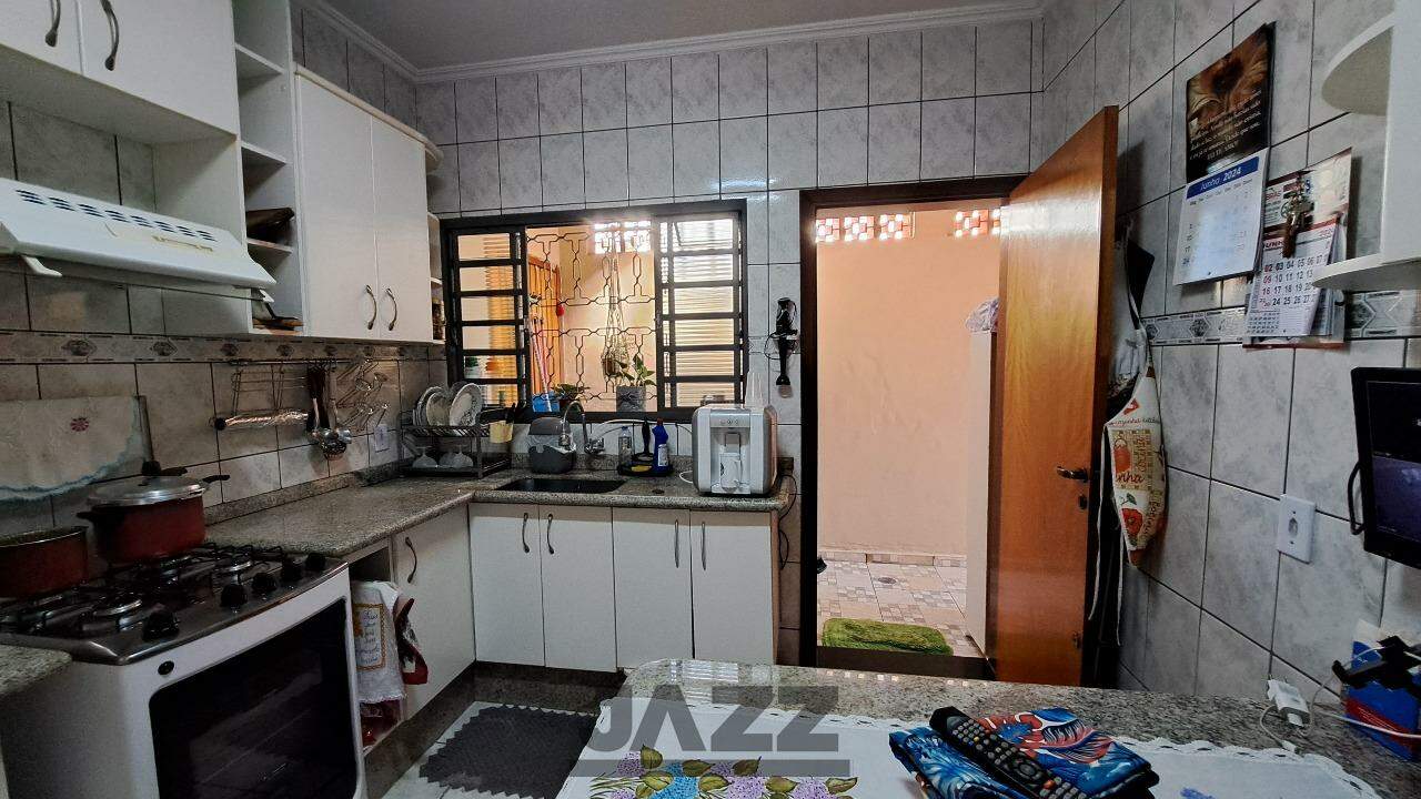 Casa à venda com 3 quartos, 144m² - Foto 12