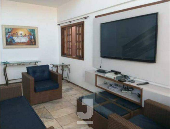 Casa à venda com 5 quartos, 340m² - Foto 4