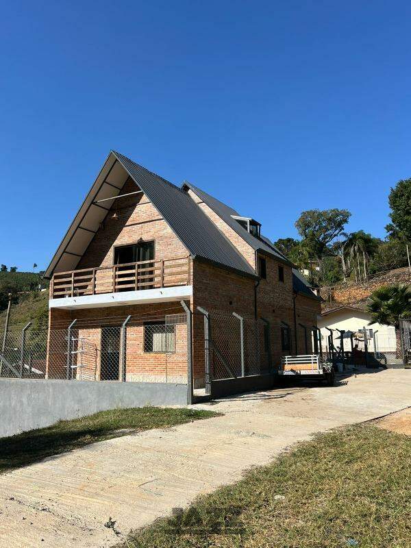 Fazenda à venda com 21 quartos, 1200m² - Foto 34