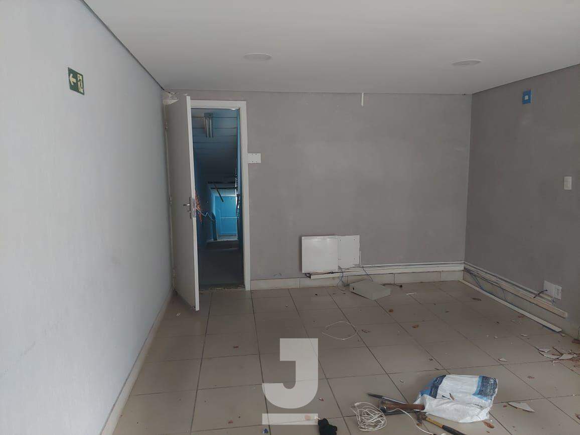 Casa à venda com 3 quartos, 392m² - Foto 4