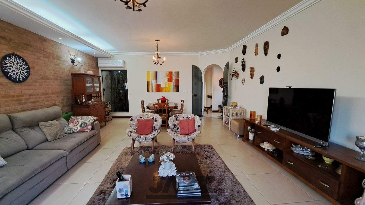 Casa de Condomínio à venda com 6 quartos, 330m² - Foto 2