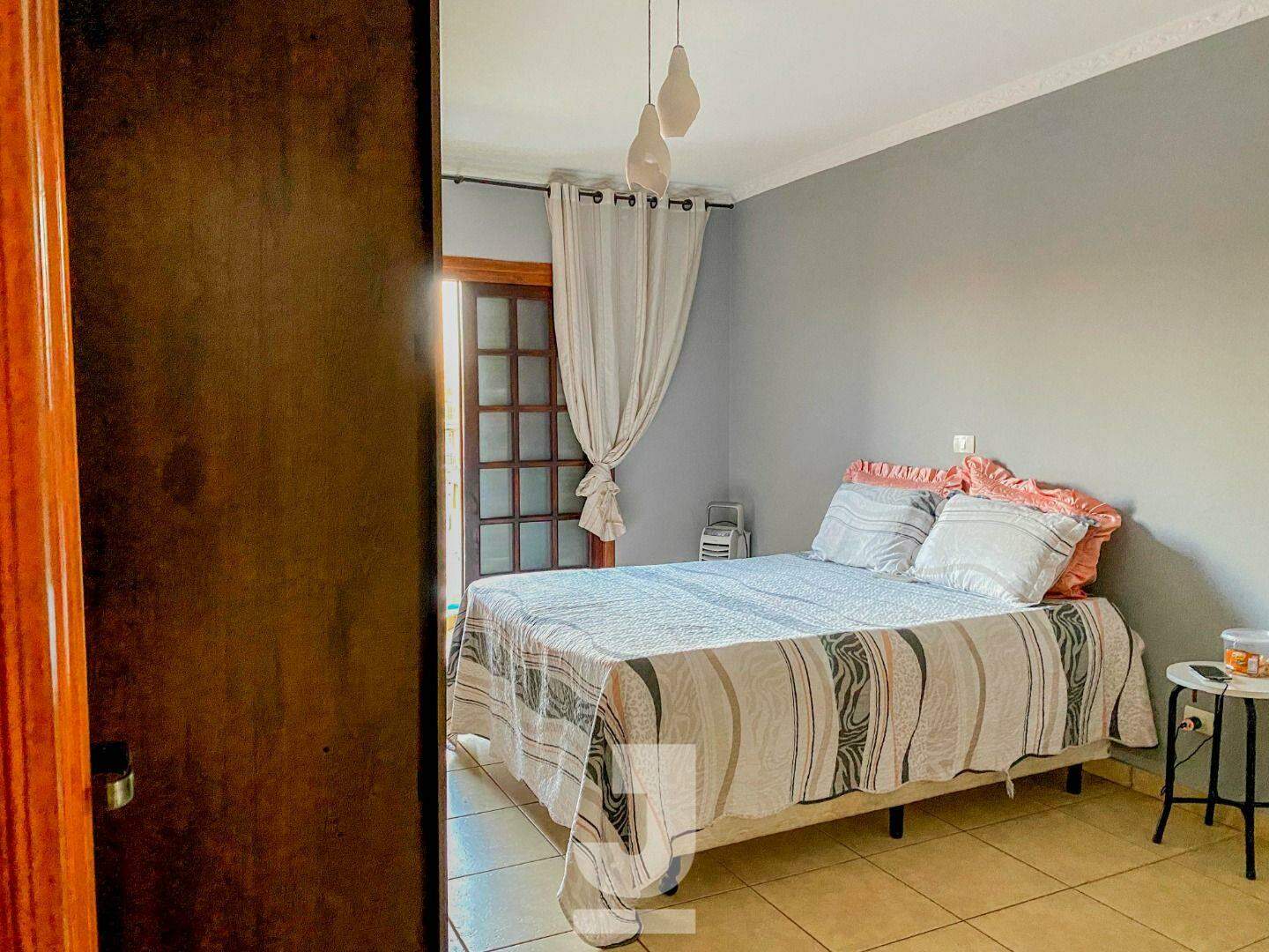 Casa à venda com 4 quartos, 154m² - Foto 20