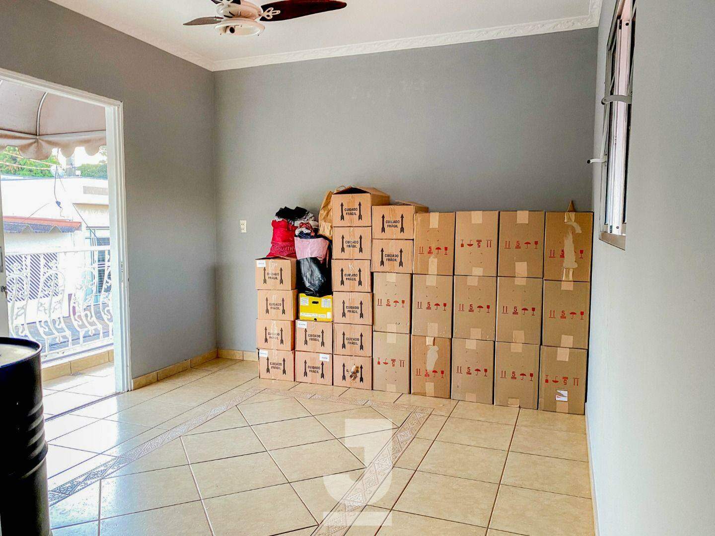 Casa à venda com 4 quartos, 154m² - Foto 16