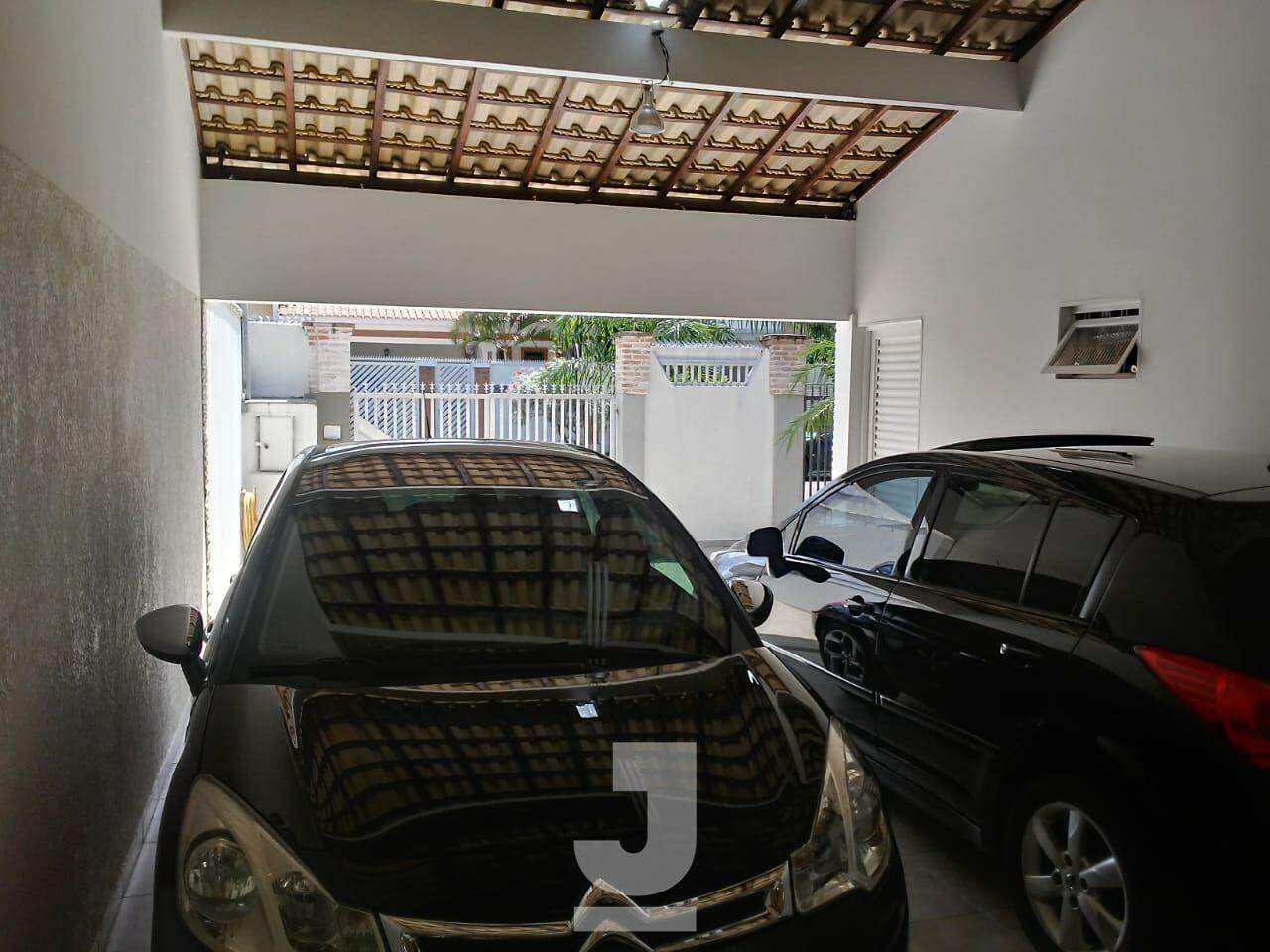 Casa à venda com 3 quartos, 200m² - Foto 10