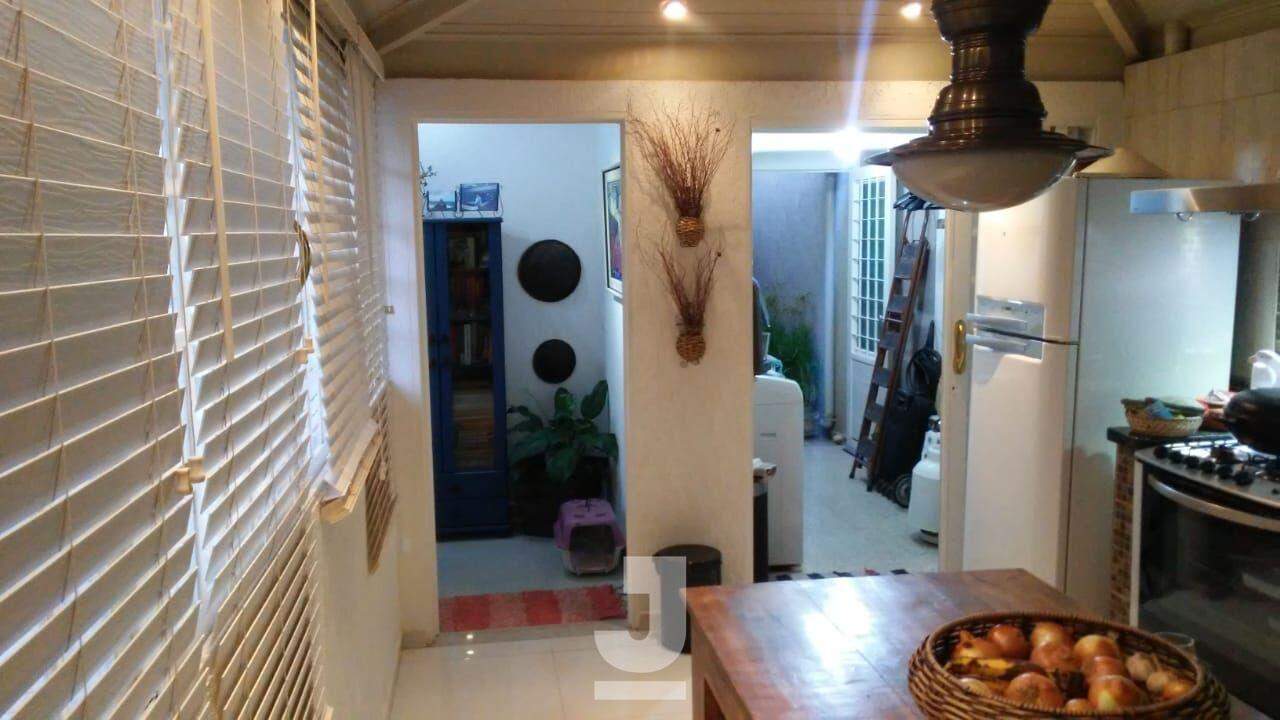 Casa à venda com 3 quartos, 200m² - Foto 20