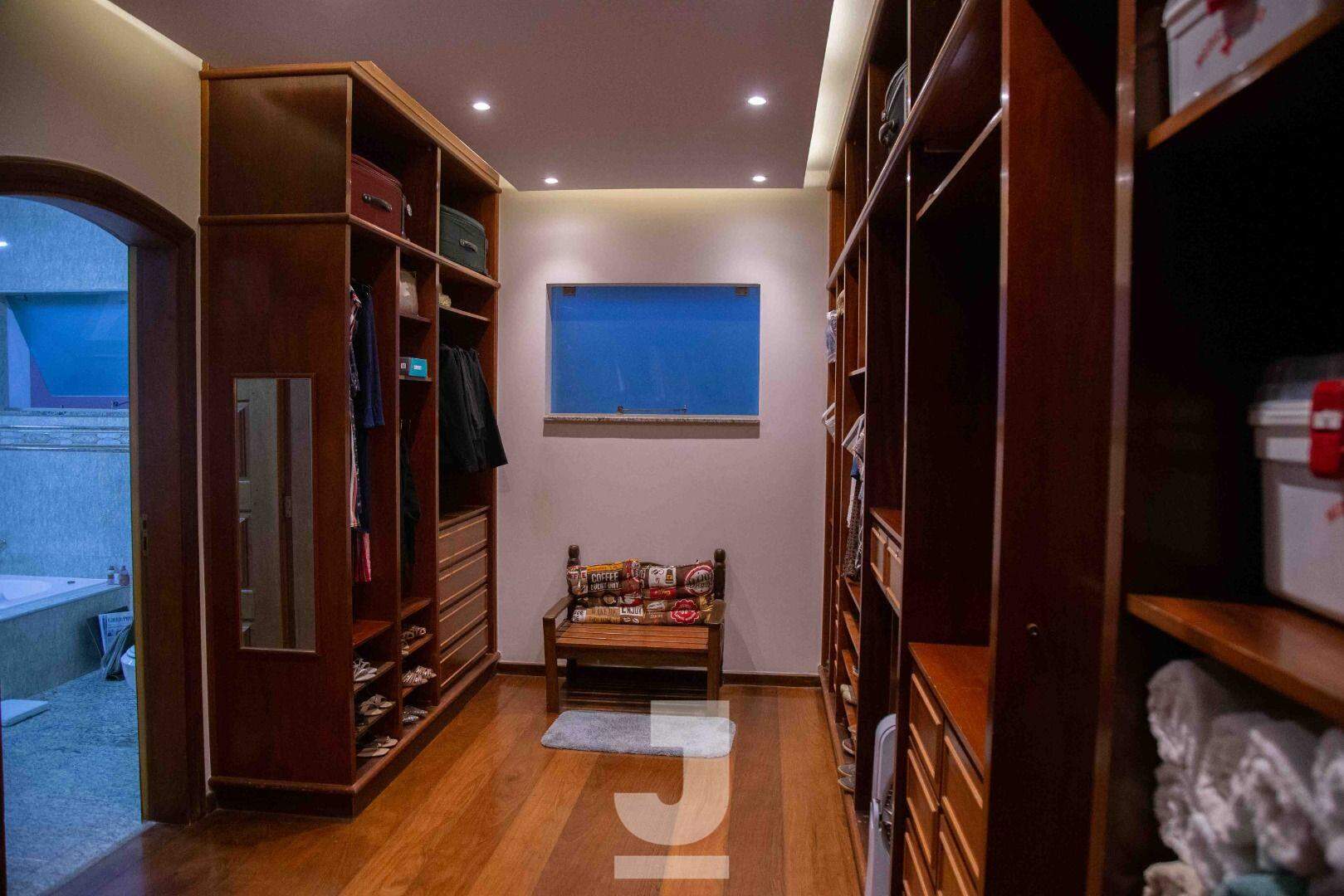 Casa à venda com 4 quartos, 580m² - Foto 41