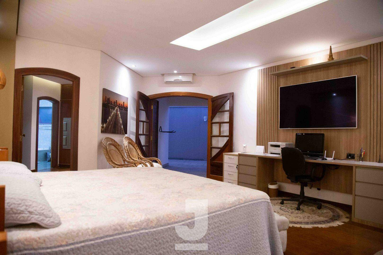 Casa à venda com 4 quartos, 580m² - Foto 40