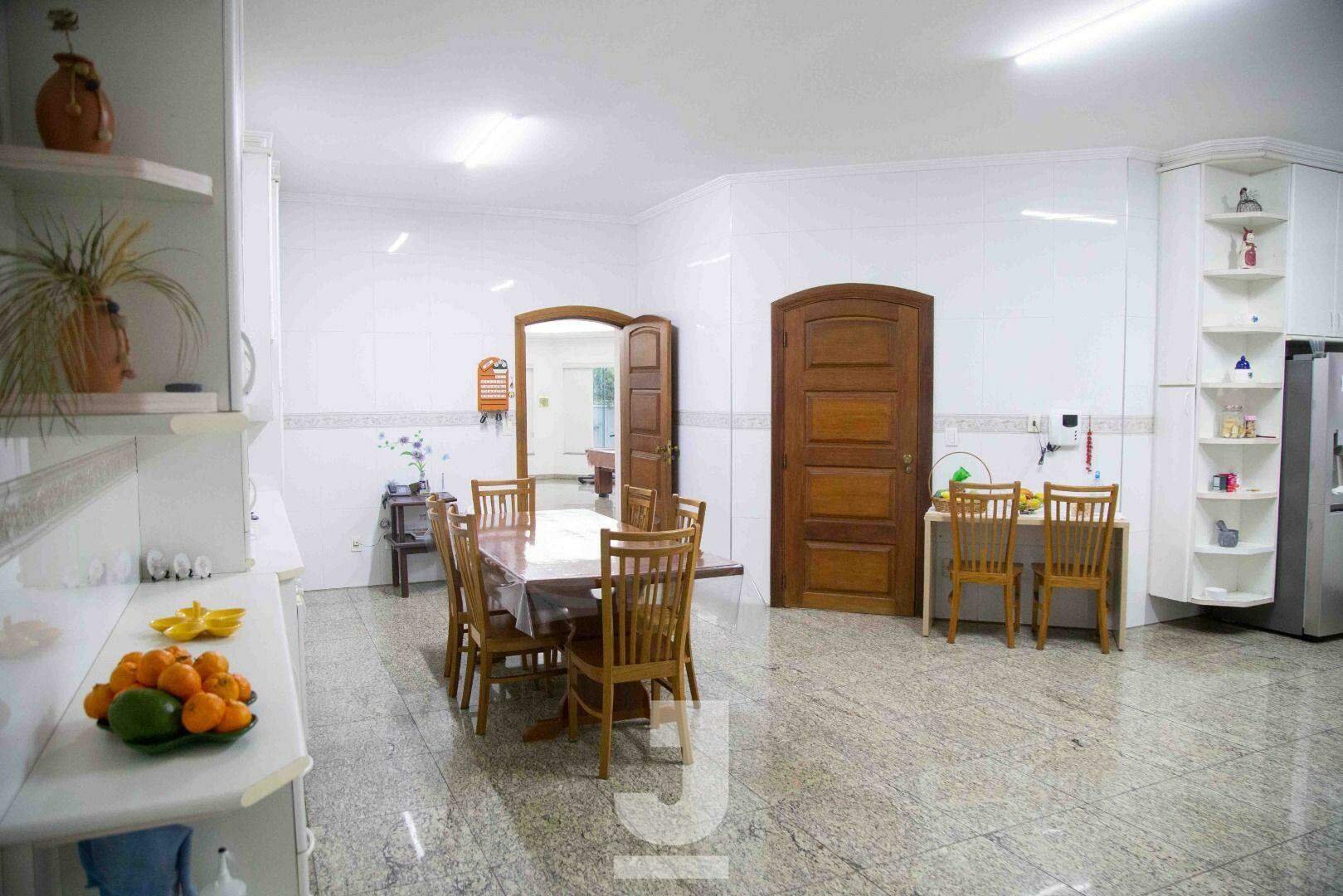 Casa à venda com 4 quartos, 580m² - Foto 26