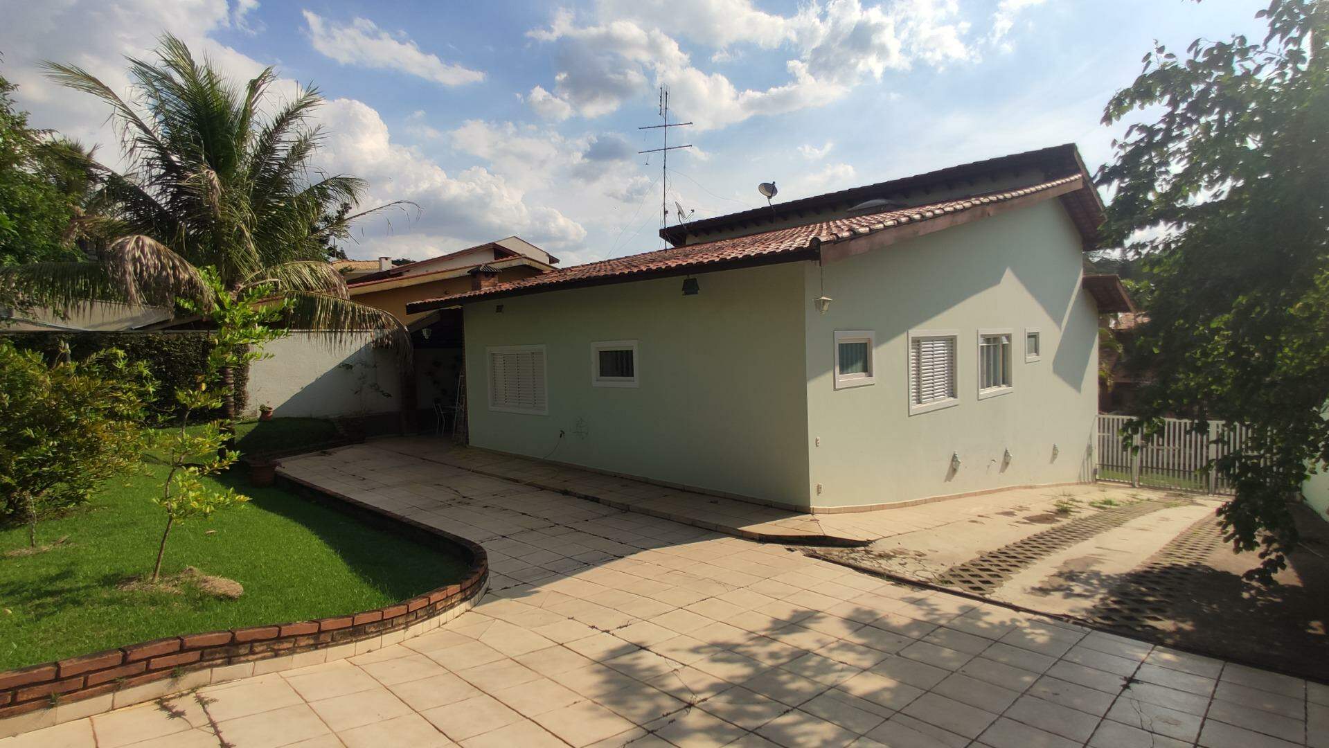 Casa à venda com 3 quartos, 270m² - Foto 9