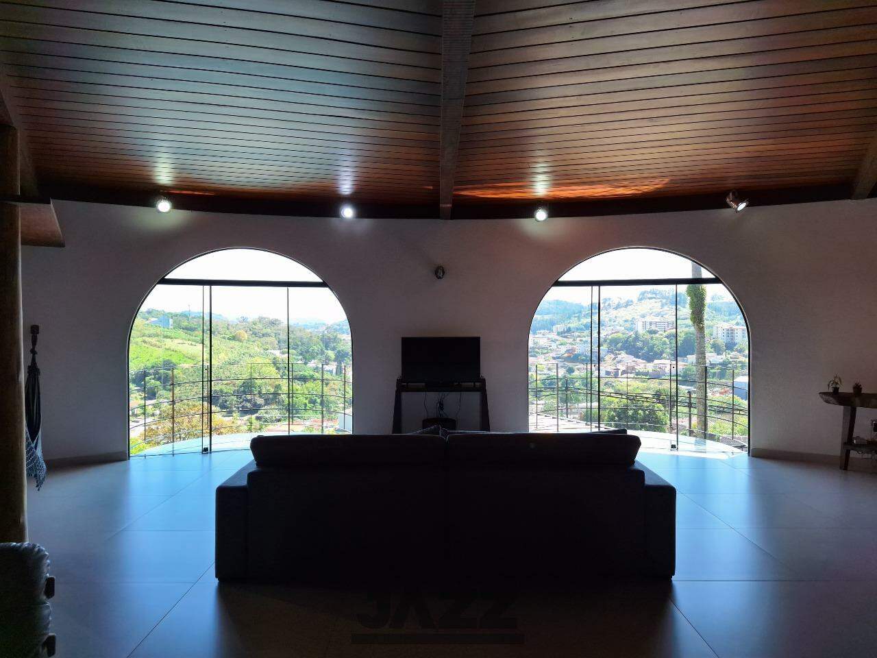 Casa à venda com 4 quartos, 973m² - Foto 3