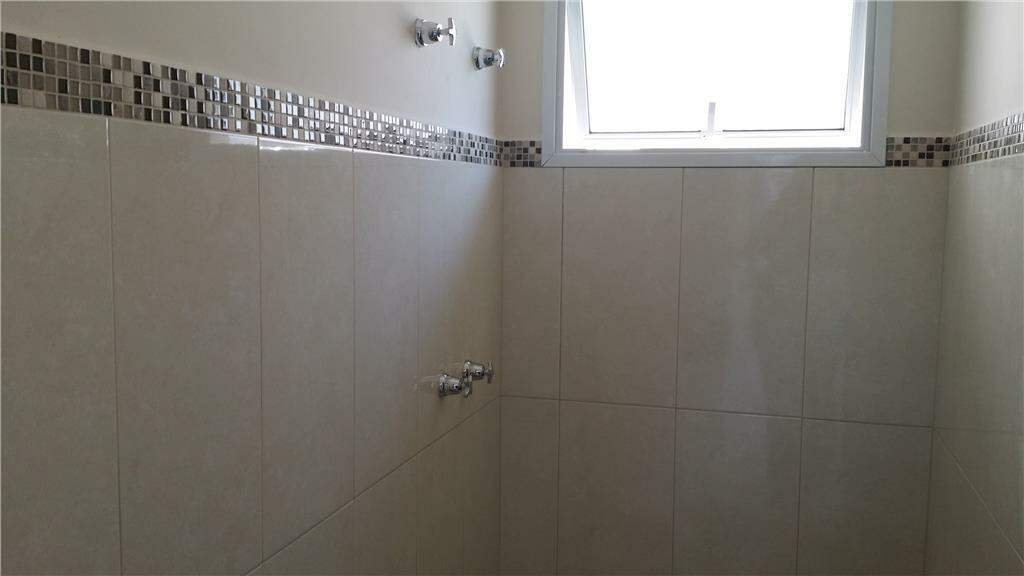 Casa de Condomínio à venda com 3 quartos, 280m² - Foto 2