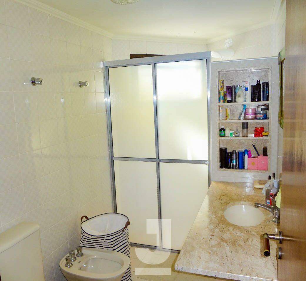 Apartamento à venda com 3 quartos, 142m² - Foto 18