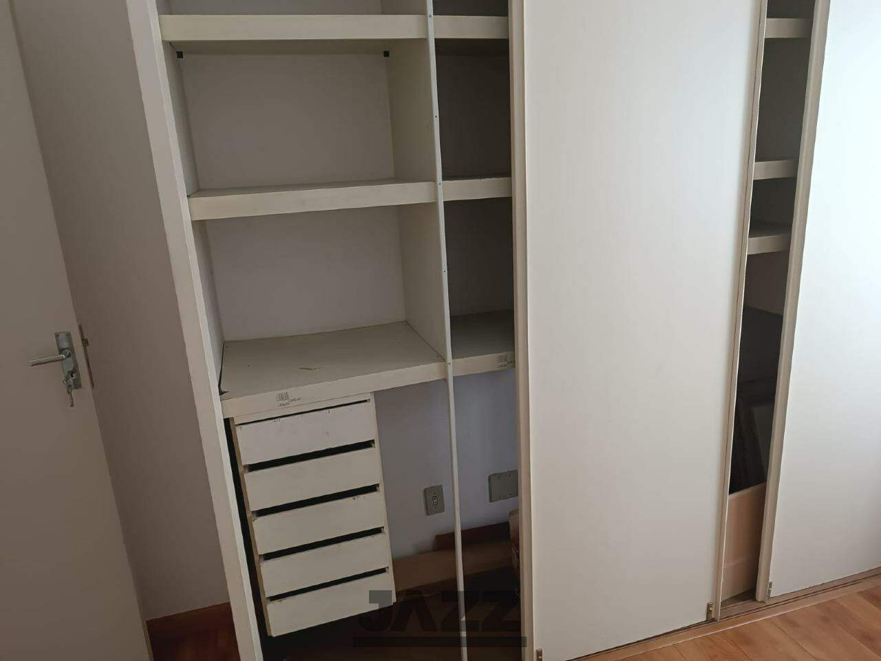 Apartamento à venda com 2 quartos, 70m² - Foto 15