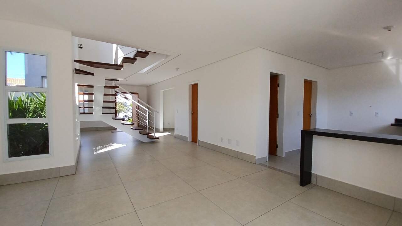 Casa de Condomínio à venda com 3 quartos, 194m² - Foto 4