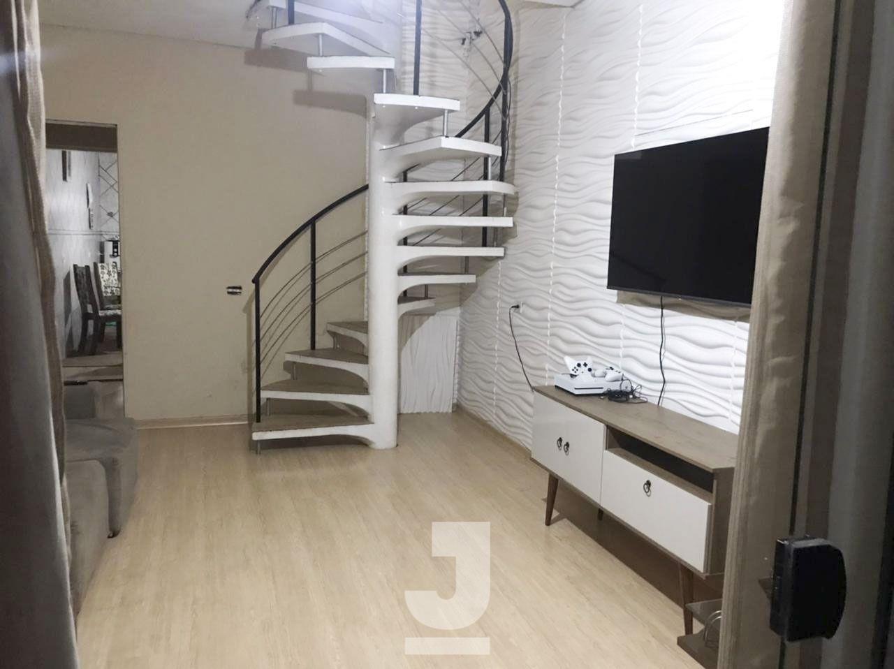 Casa à venda com 3 quartos, 125m² - Foto 1