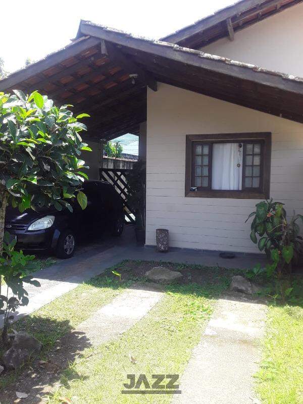 Casa, 3 quartos, 136 m² - Foto 1