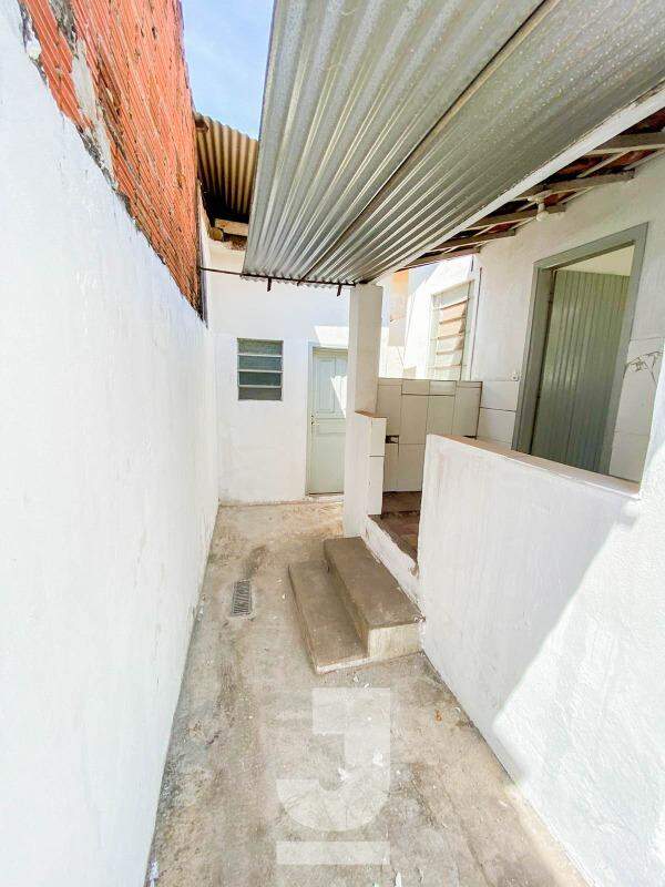 Casa à venda com 4 quartos, 145m² - Foto 2