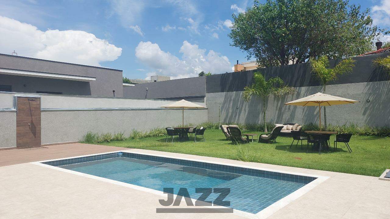 Casa à venda com 4 quartos, 360m² - Foto 2