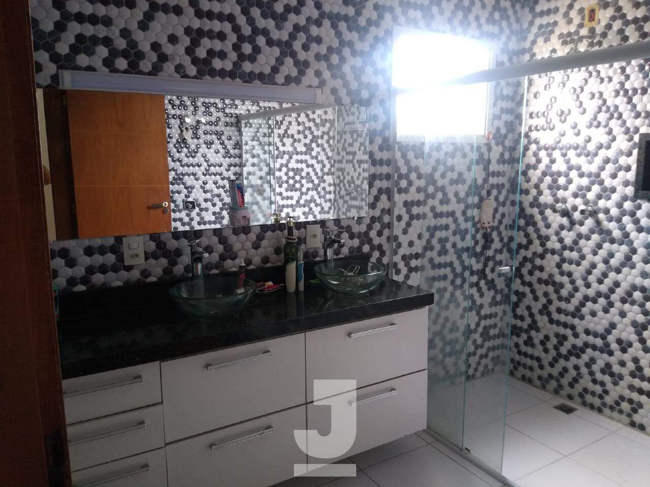 Casa de Condomínio à venda com 4 quartos, 260m² - Foto 15