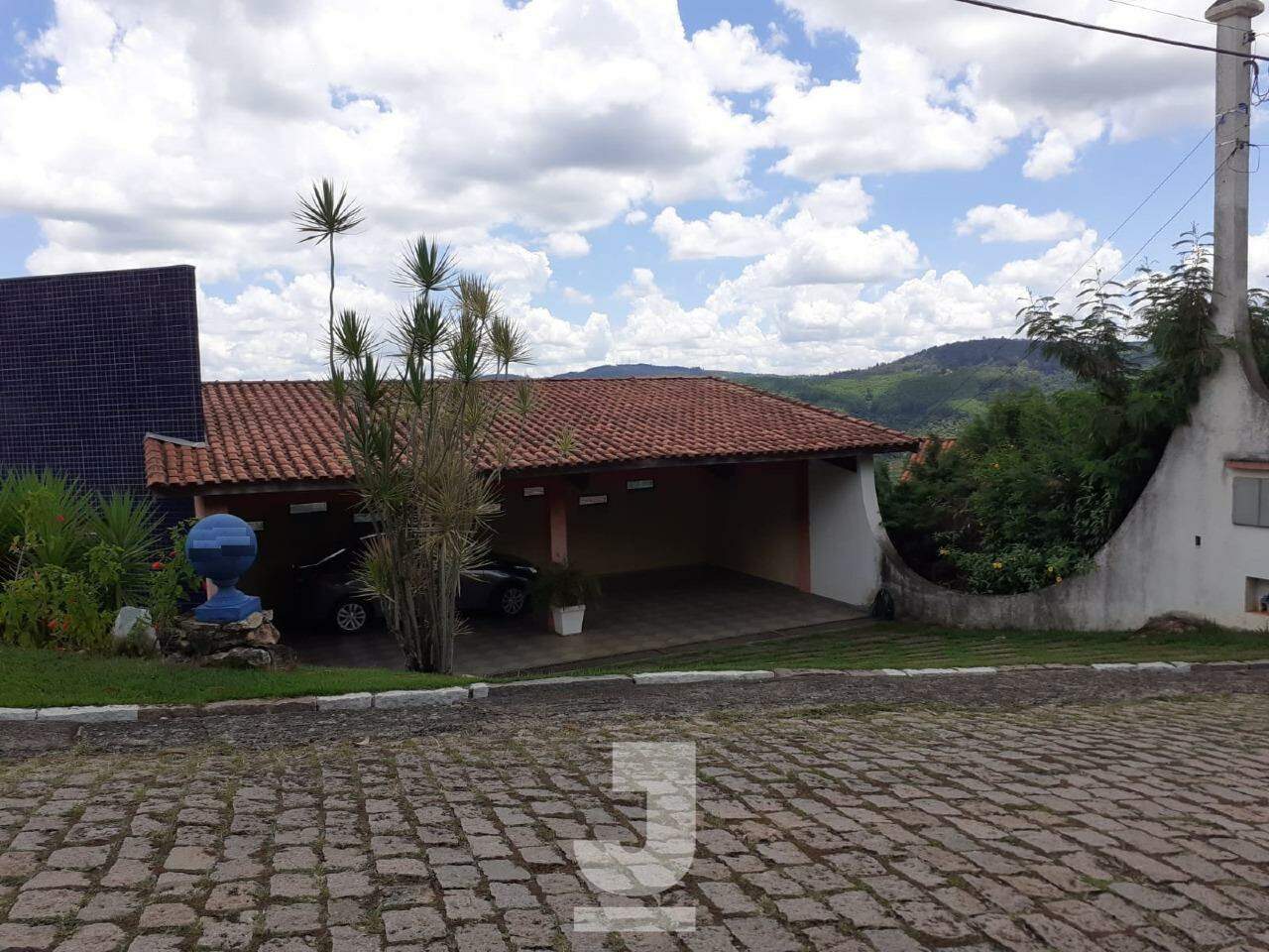 Casa de Condomínio à venda com 5 quartos, 500m² - Foto 2