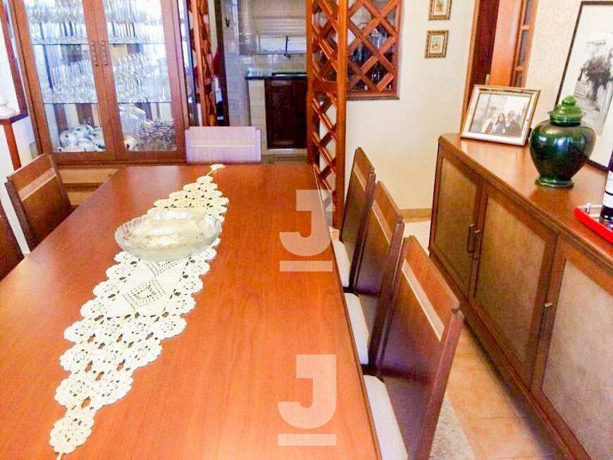 Casa à venda com 4 quartos, 281m² - Foto 9