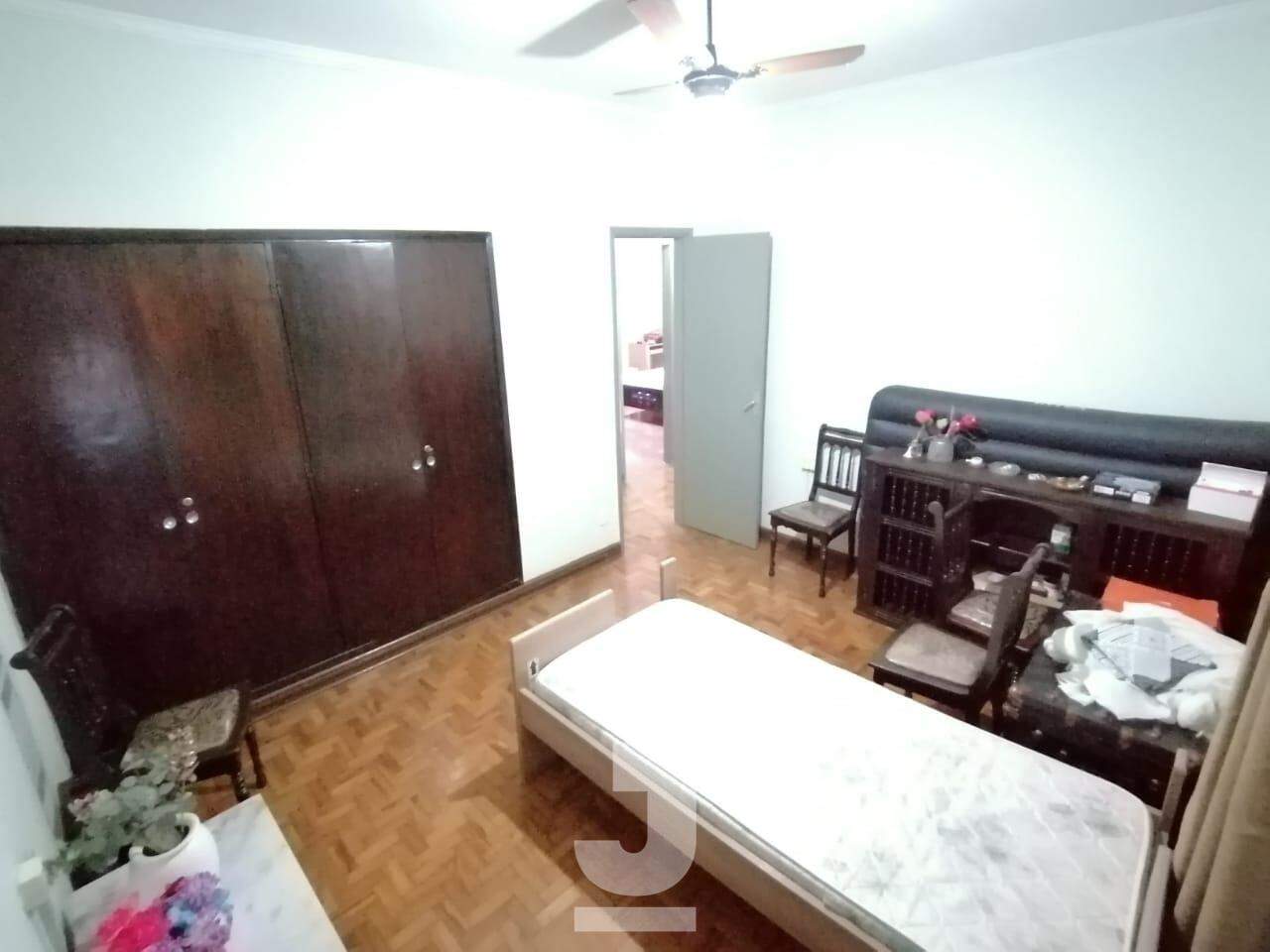 Casa à venda com 3 quartos, 186m² - Foto 11